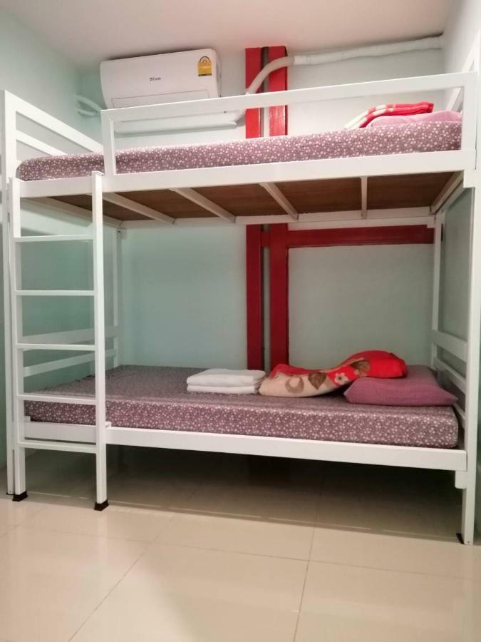 My Little Home Hostel Bangkok Dış mekan fotoğraf